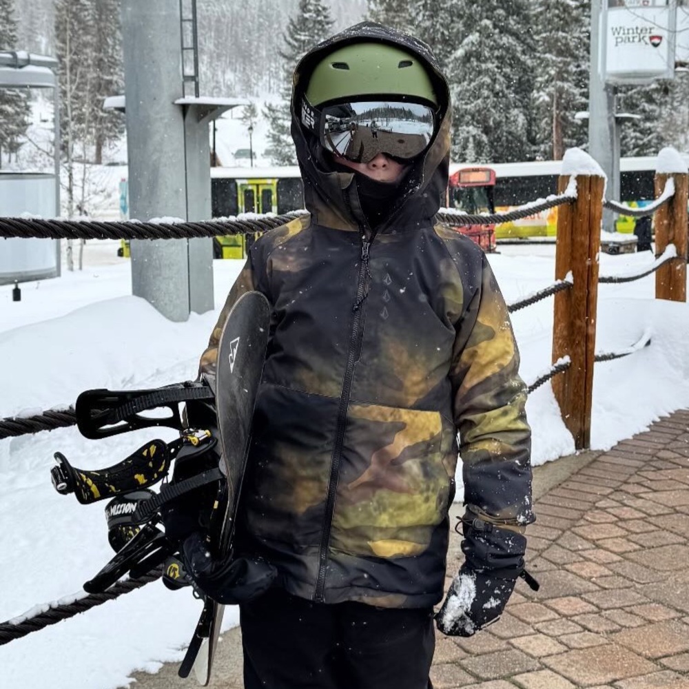 Volcom Boys Camo Snowboarding Jacket